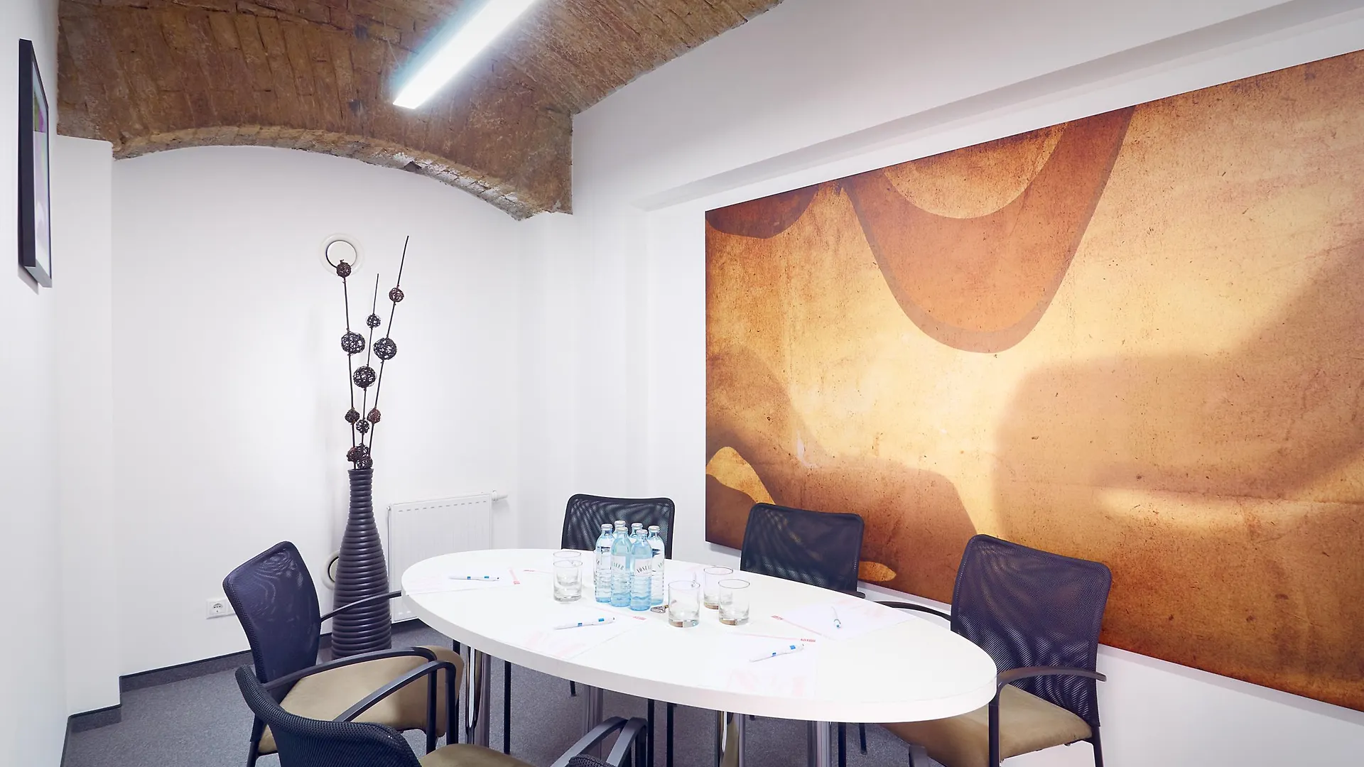Fortyplusone Hotel, New! Soft Opening Bécs