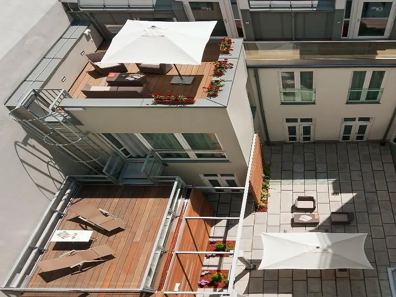 Fortyplusone Hotel, New! Soft Opening Bécs 4*,  Ausztria