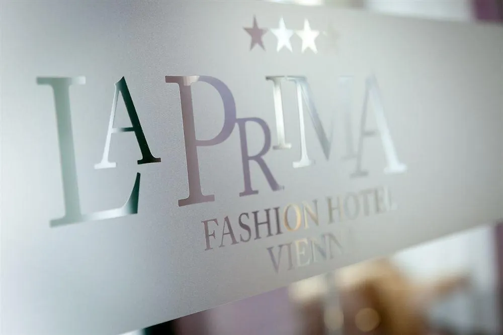 Fortyplusone Hotel, New! Soft Opening Viena Hotel