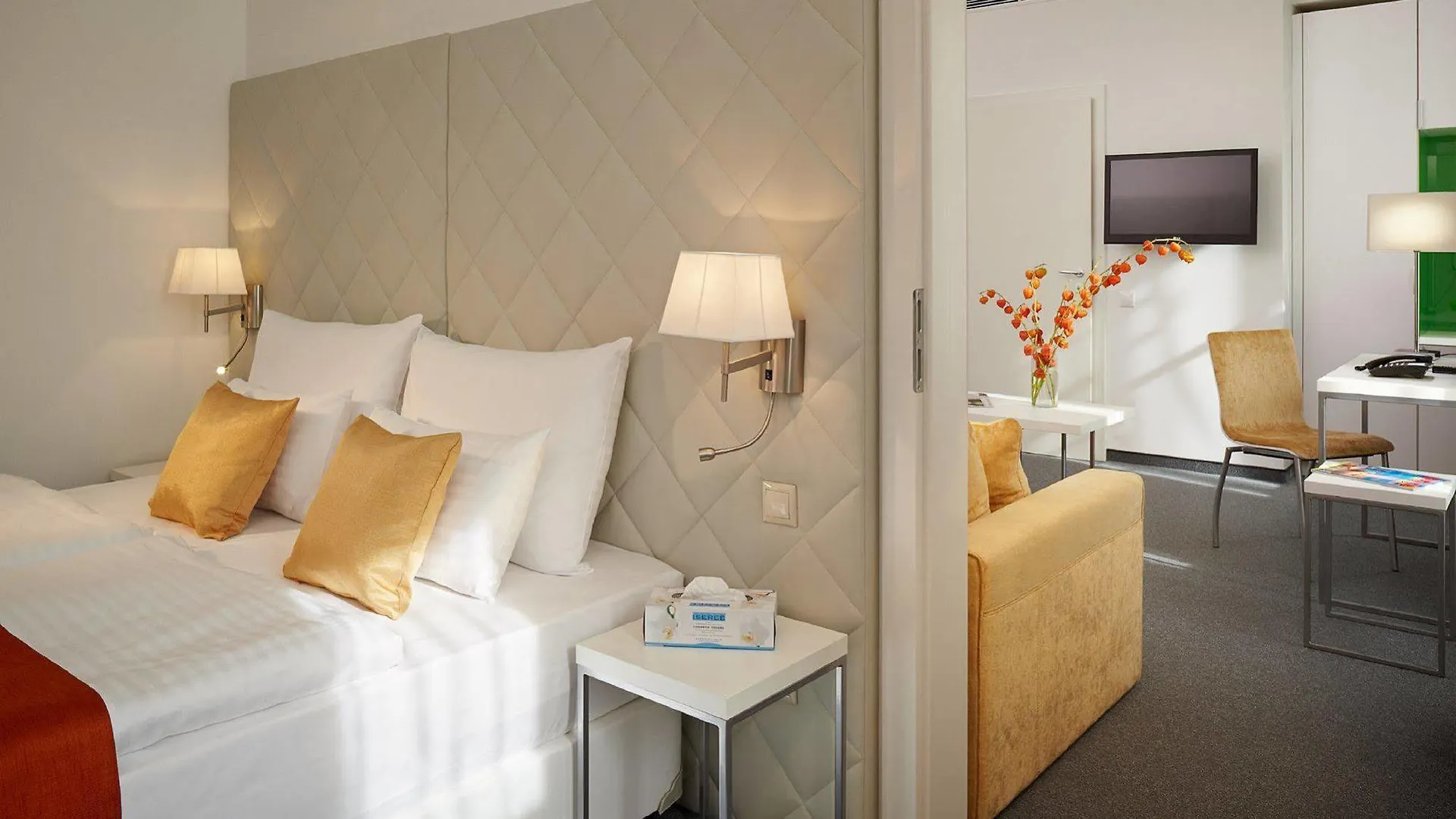 Fortyplusone Hotel, New! Soft Opening Bécs 4*,  Ausztria
