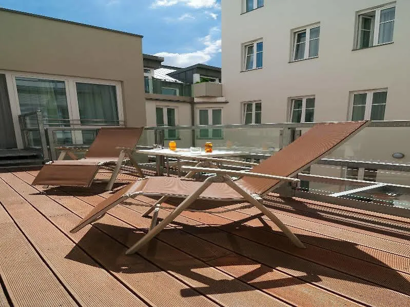 Fortyplusone Hotel, New! Soft Opening Bécs 4*,
